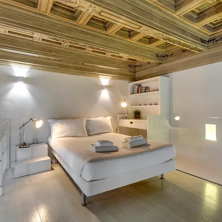 Gold Apartment Florence