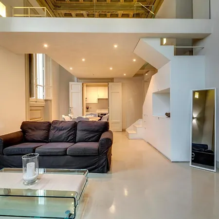 Gold Apartment